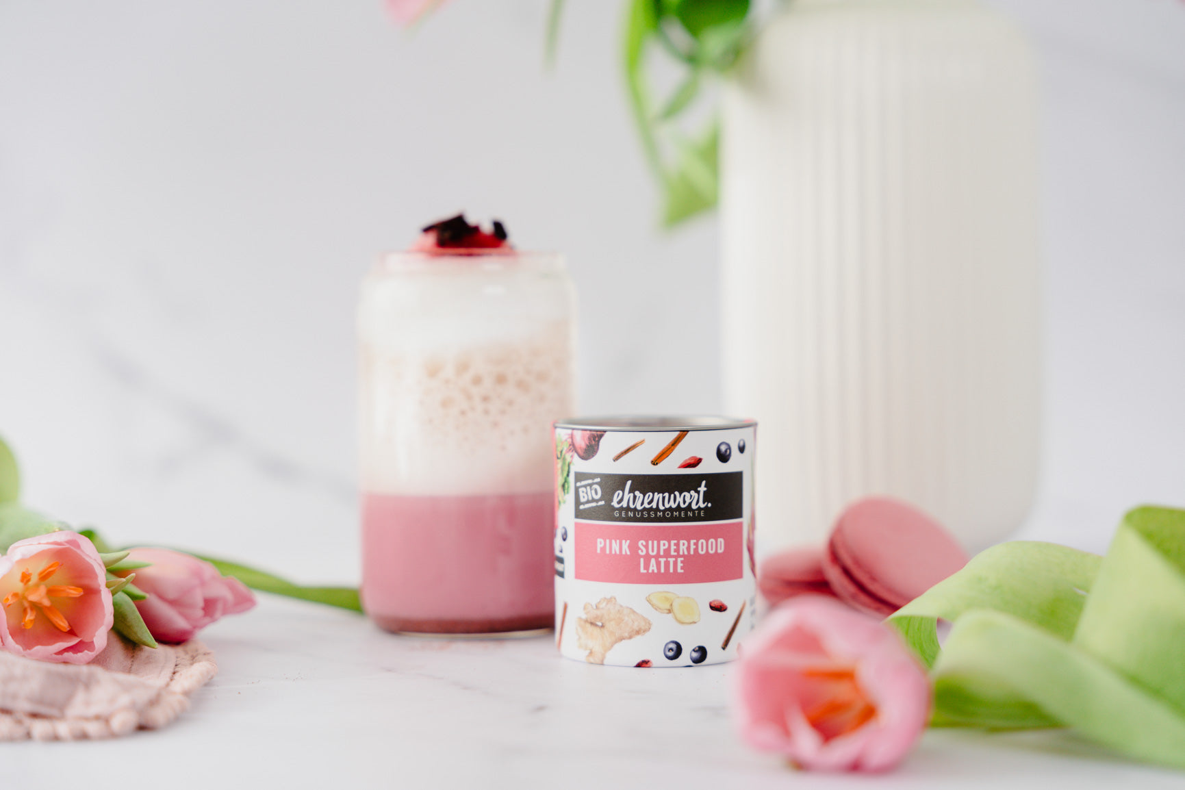 So einfach geht der Pink Superfood Latte